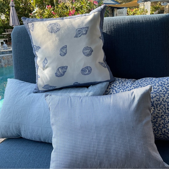 Custom Accent Pillow  18.5 X 14.5 - Picture 2 of 2